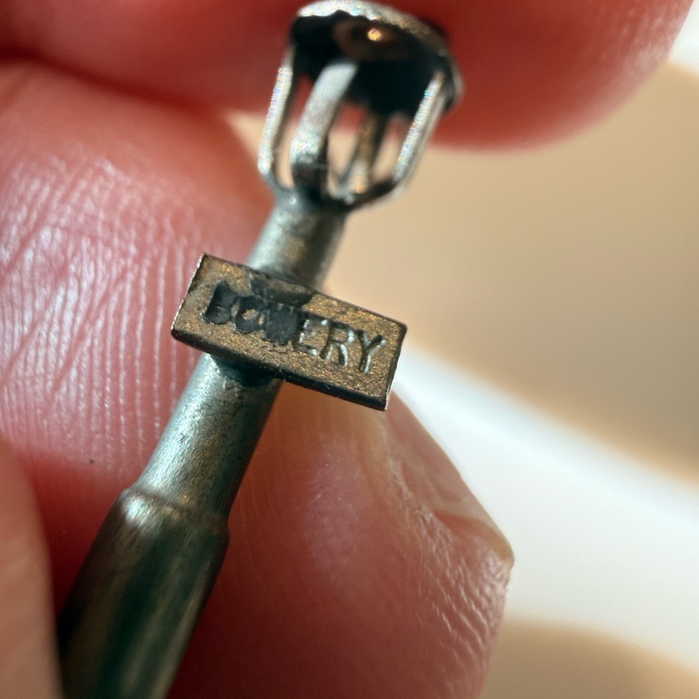 Vintage 1950s Bowery Metal Charm with Lantern Design New York City - Picture 6 of 7